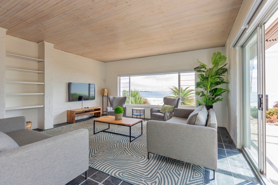 3 Bedroom Property for Sale in Britannia Bay Western Cape
